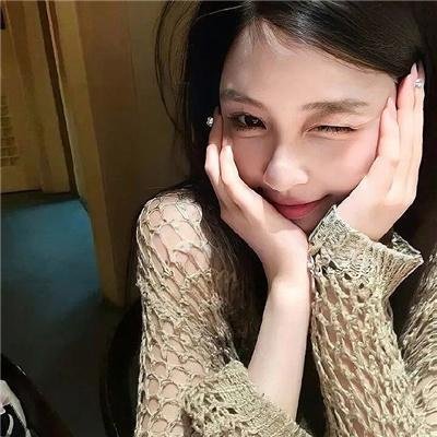 美丽的秘密海报